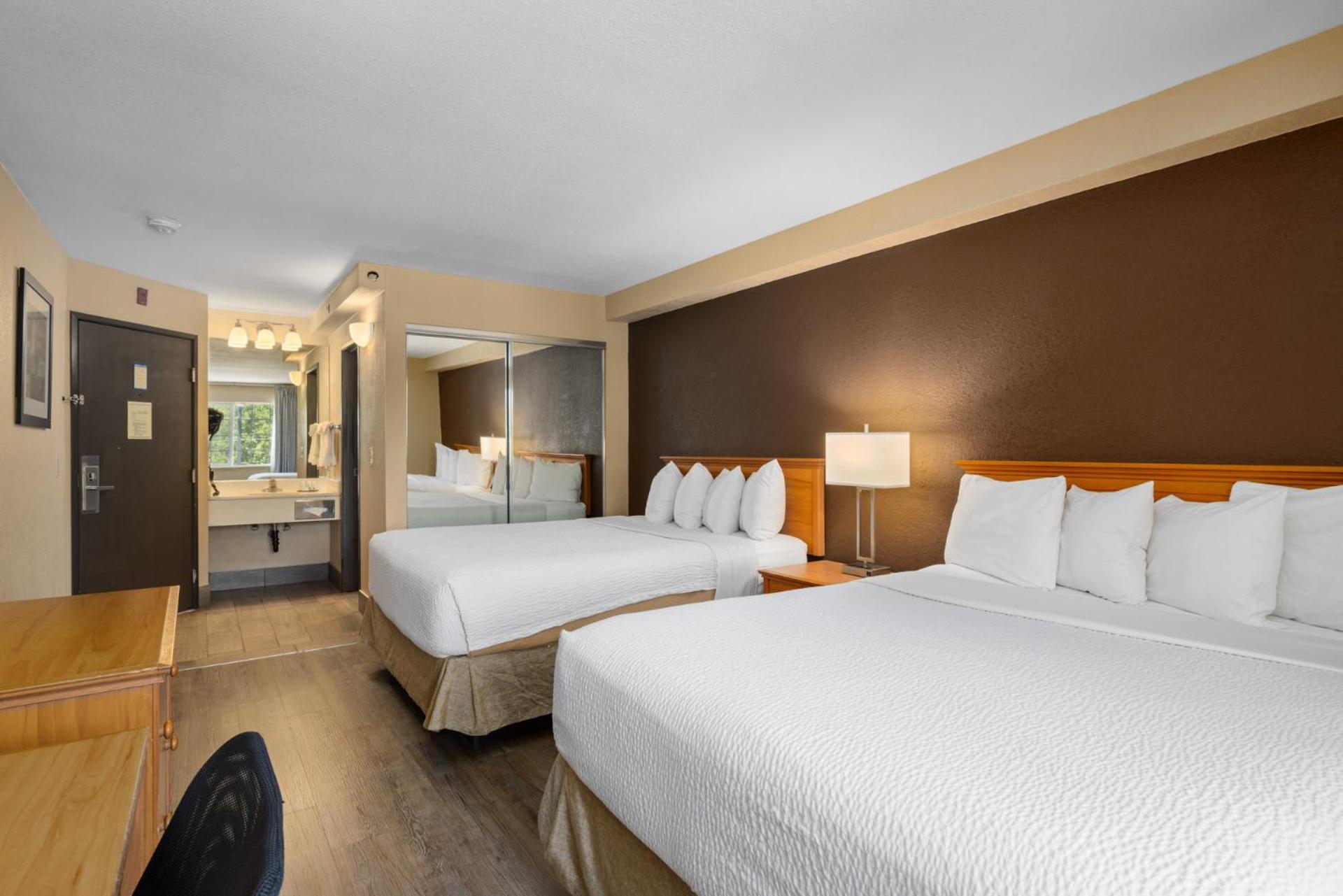 Queen Room with Two Queen Beds - Non-Smoking